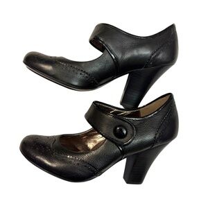 Leather Sofft Shoes Fiona Mary Jane Leather Wingtip Pumps